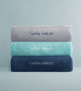 Laura ashley capri 1